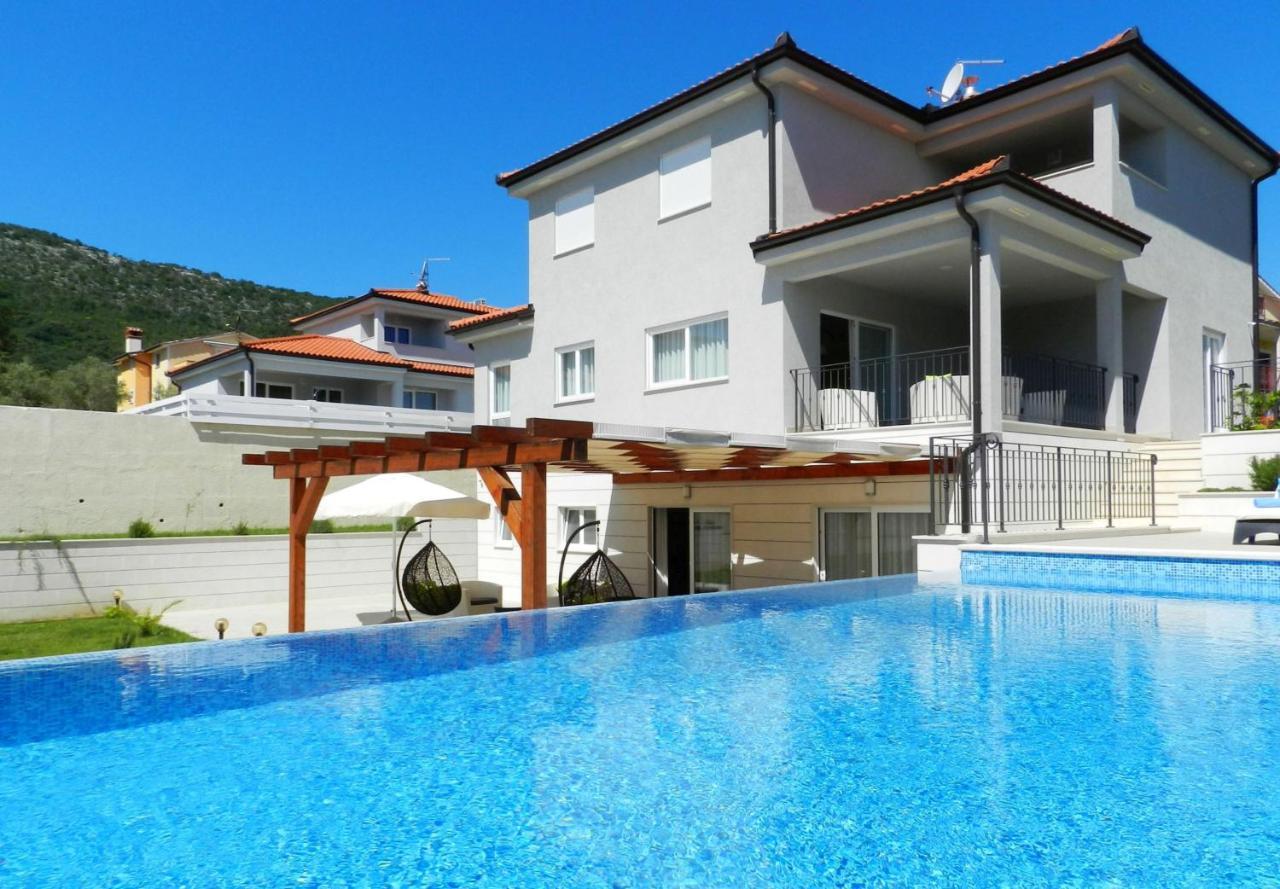 Yourcroatiaholiday - Villa With 6 Rooms Drenje  Exterior foto